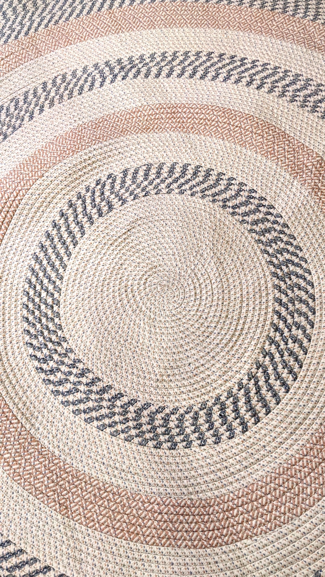 Braided Natural Jute Rug - Size: 8.5 x 8.5