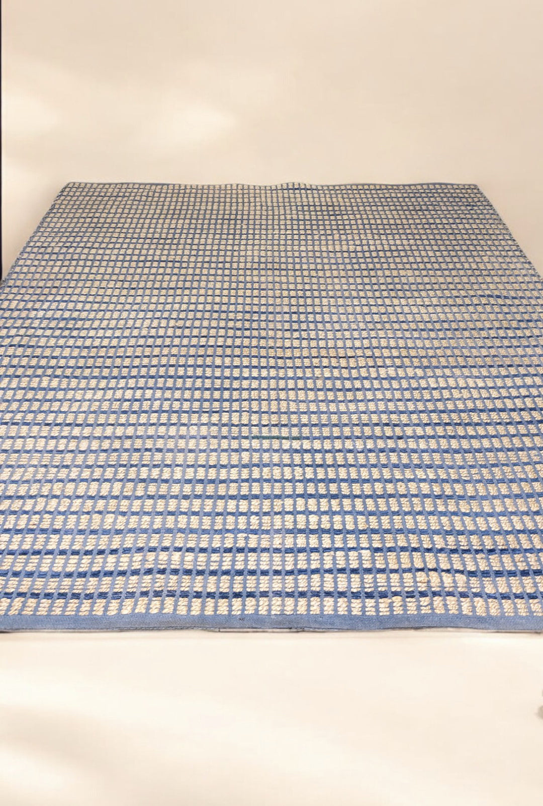 Loop Natural Jute Rug - Size: 8.9 x 6.9