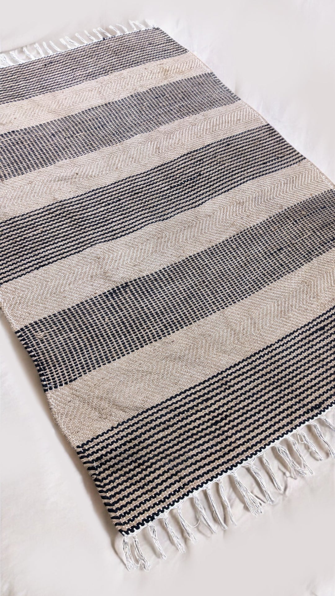 Flatweave Natural Jute Rug - Size: 6.8 x 4.6