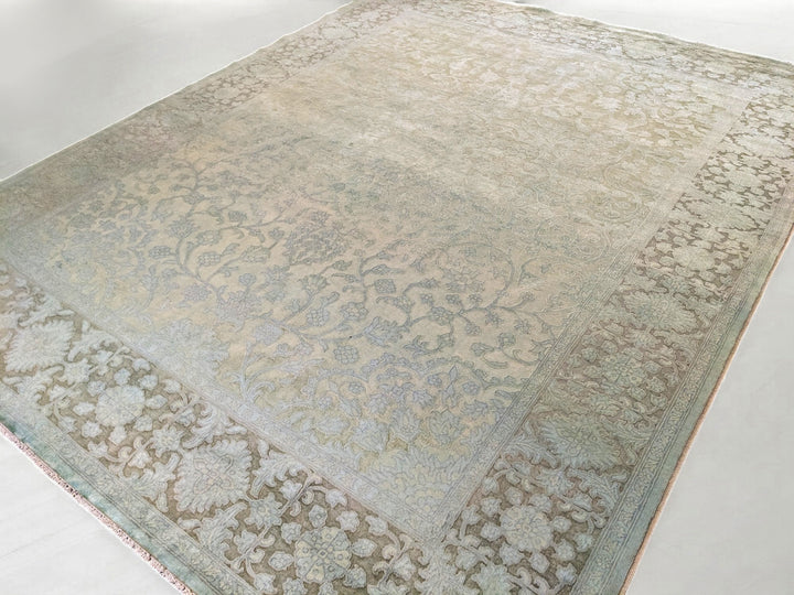 Lunex - Size: 10.1 x 8