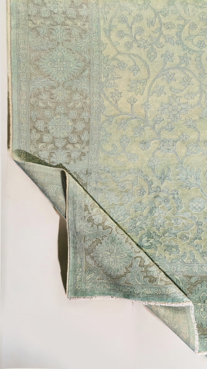 Lunex - Size: 10.1 x 8