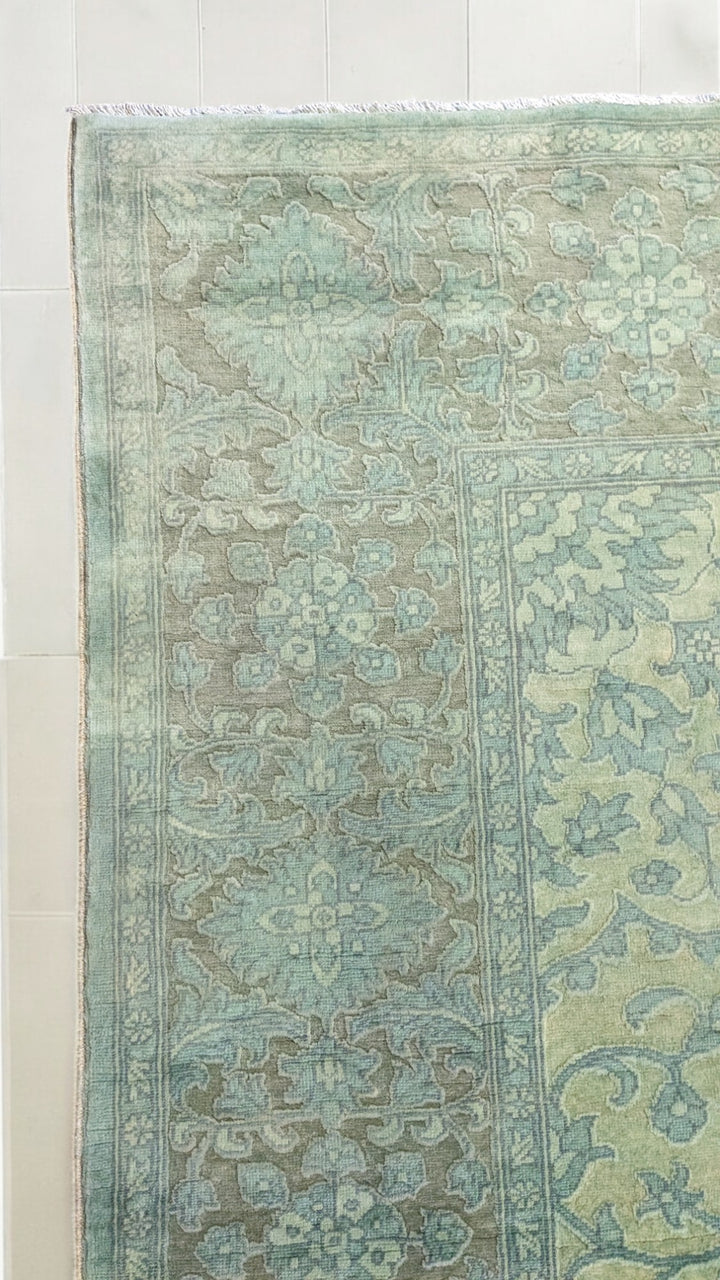 Lunex - Size: 10.1 x 8