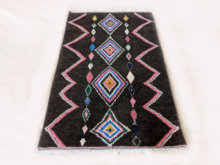 Moroccan Modern Rug - Size: 6.5 x 4