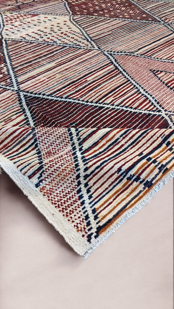 Moroccan Modern Rug - Size: 11.8 x 8.11
