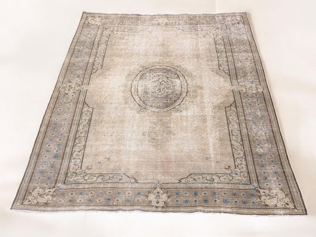 Sablet - Size: 10 x 7.4