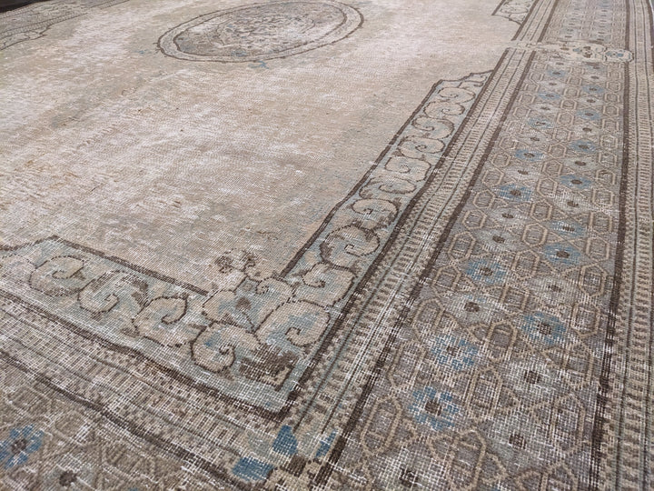 Sablet - Size: 10 x 7.4