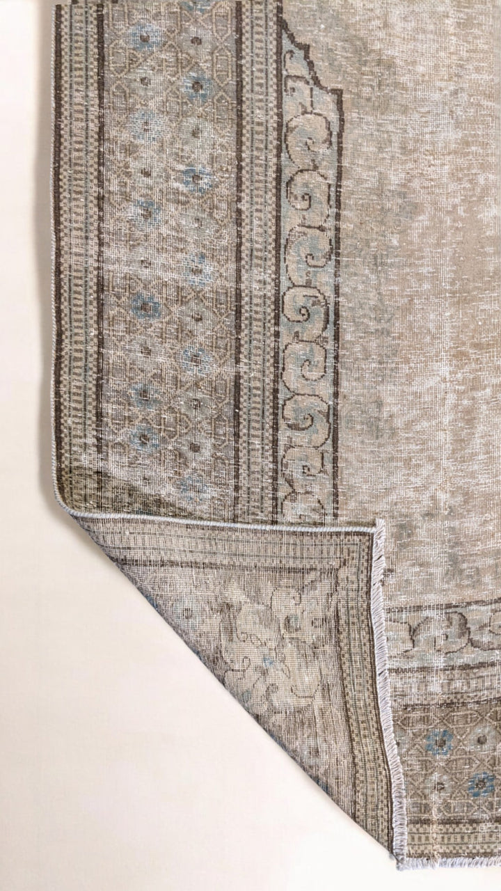 Sablet - Size: 10 x 7.4