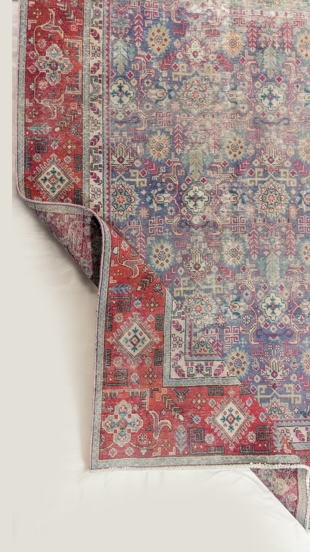 Vintique - Size: 11.9 x 8.10