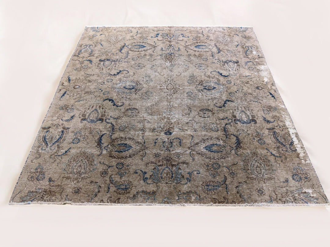 Virelle - Size: 7.10 x 6.10