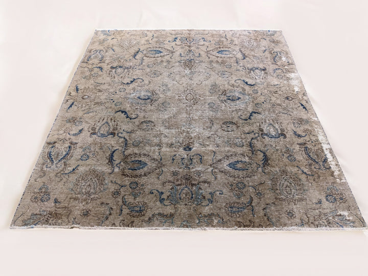 Virelle - Size: 7.10 x 6.10