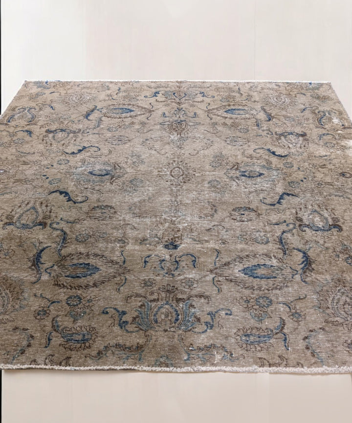 Virelle - Size: 7.10 x 6.10