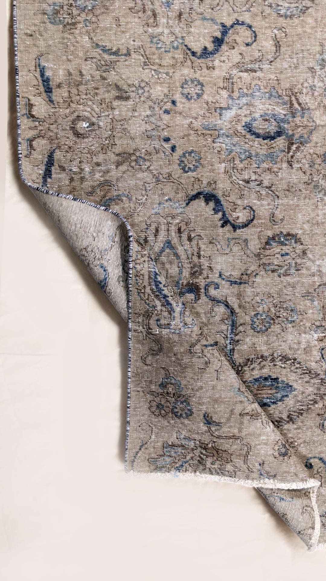 Virelle - Size: 7.10 x 6.10