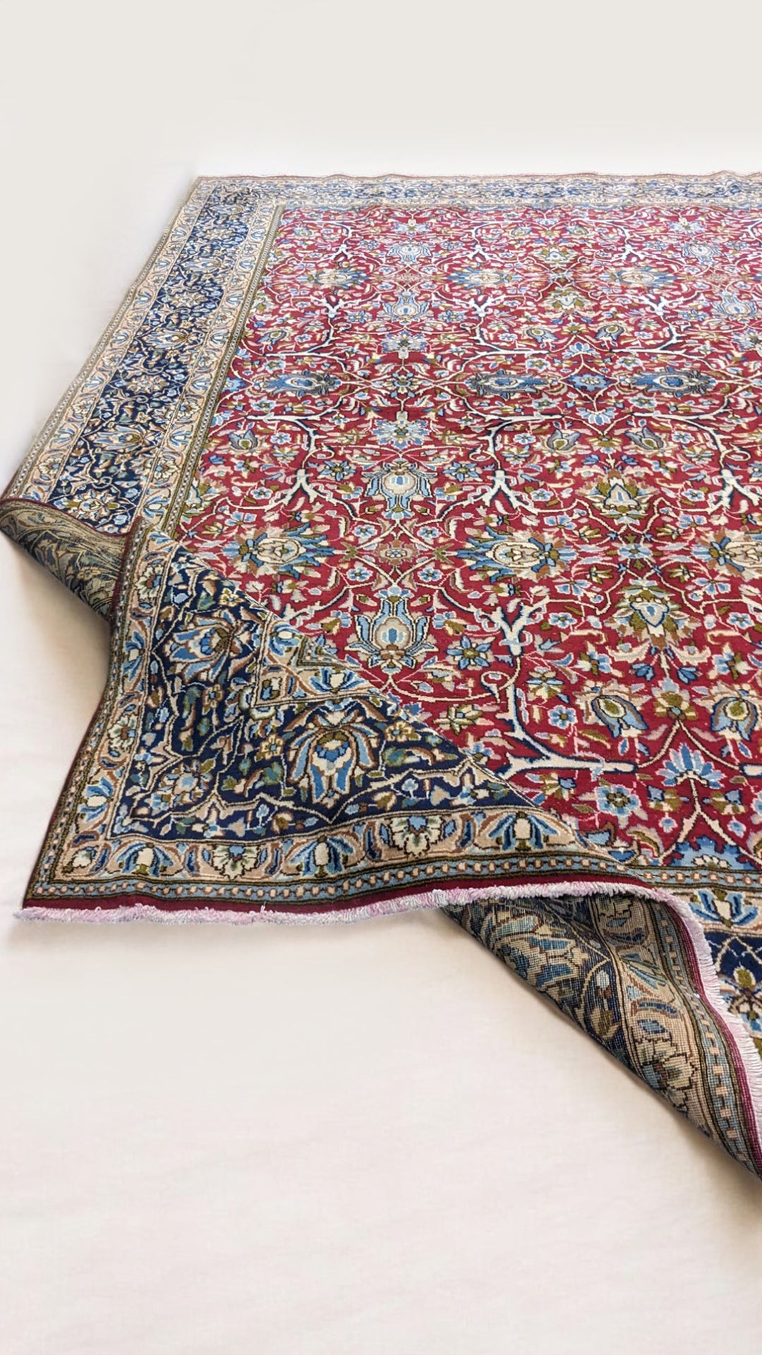 Mirelle - Size: 10.7 x 7.3