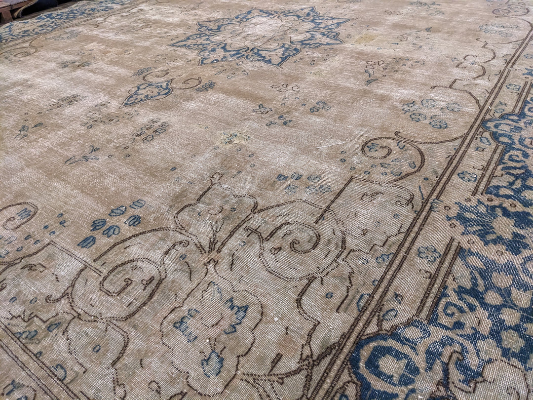 Kashan Persian Vintage Wash Rug - Size: 12.7 x 9