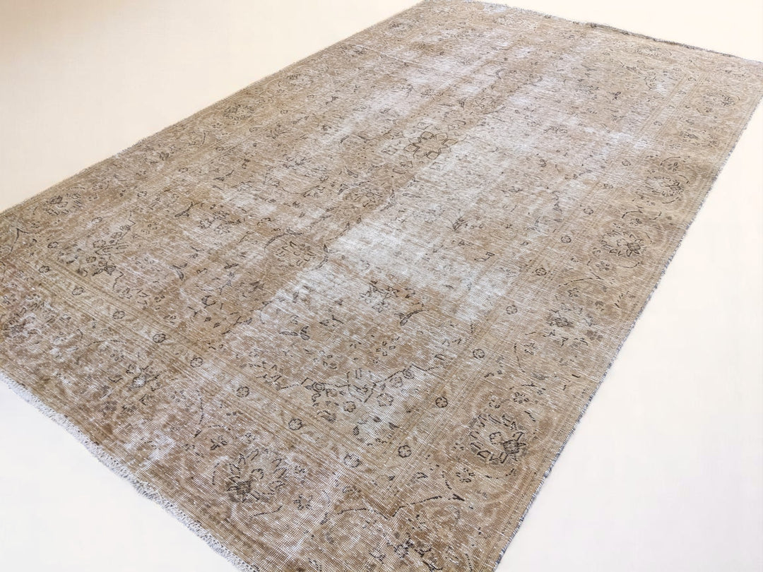 Tabriz Persian Vintage Wash Rug - Size: 9.9 x 6