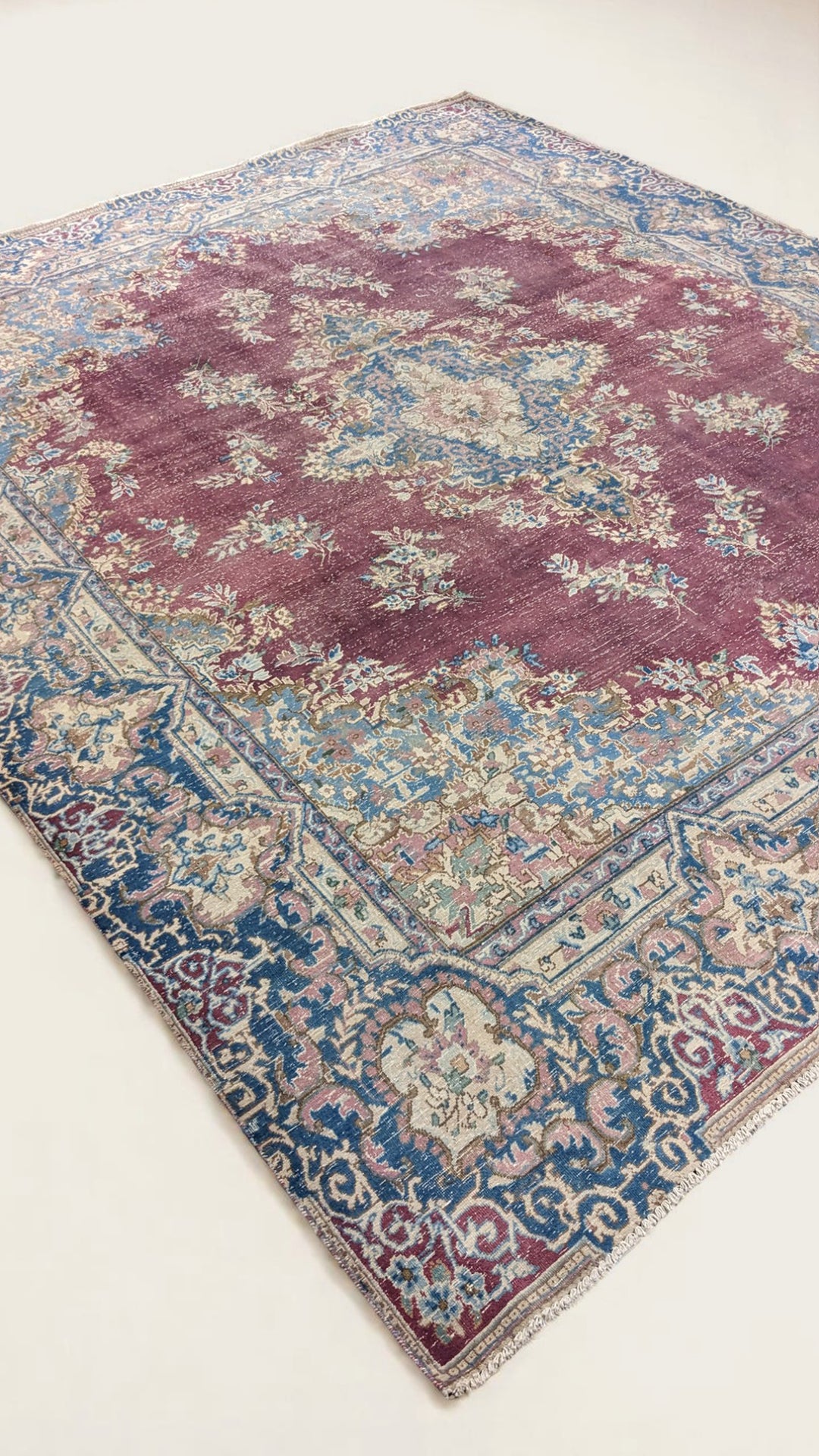 Ferola - Size: 11 x 9.1