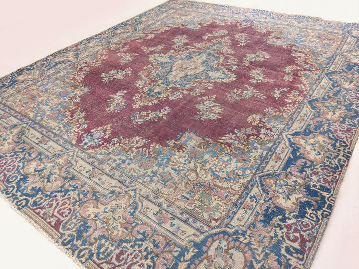 Ferola - Size: 11 x 9.1