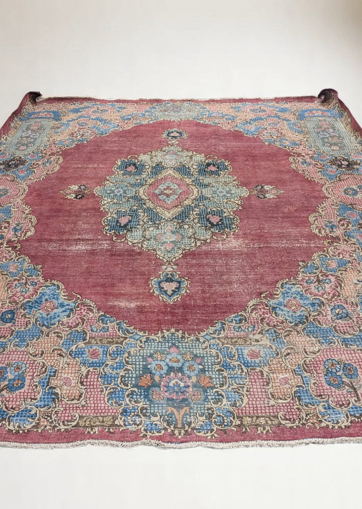 Kashan Persian Vintage Wash Rug - Size: 12.7 x 10.4