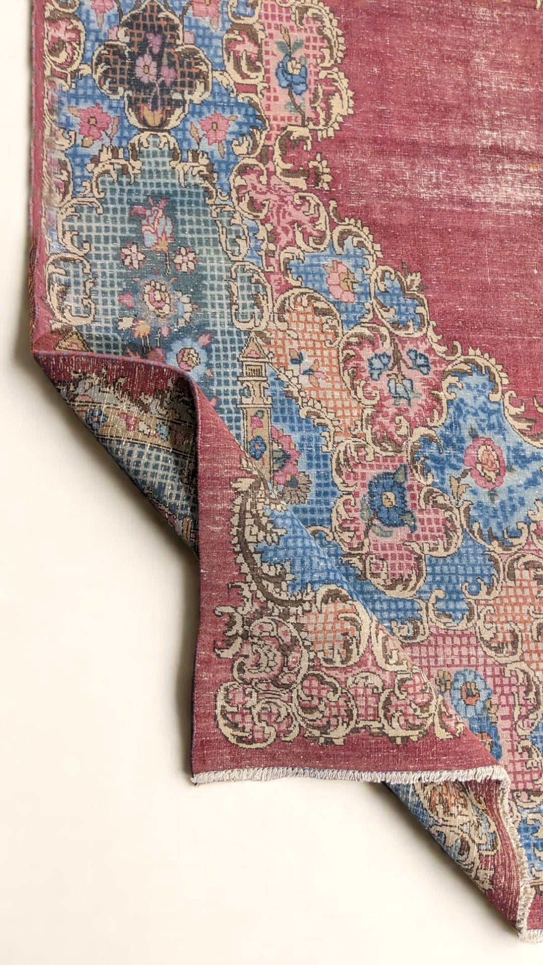 Kashan Persian Vintage Wash Rug - Size: 12.7 x 10.4