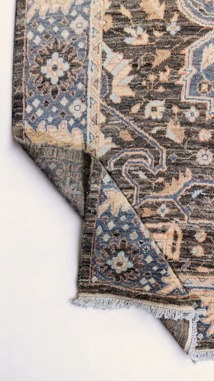 Wrealm Hand Knotted Rug - Size: 10.3 x 8.1
