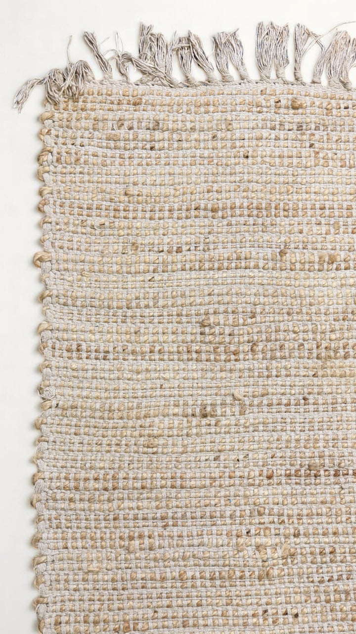 Zephi - Size: 6.7 x 4.6