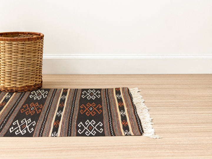 Gilded - Size: 3.9 x 2.5 - Imam Carpet Co