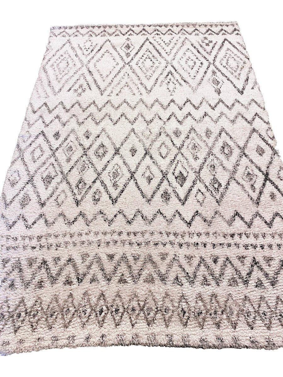 Saraha - Size: 6 x 4.1 - Imam Carpet Co