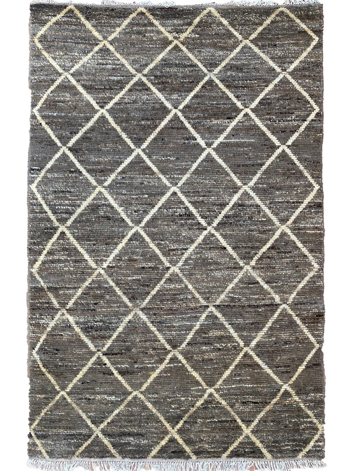 Bergen - Size: 6.1 x 4.1 - Imam Carpet Co