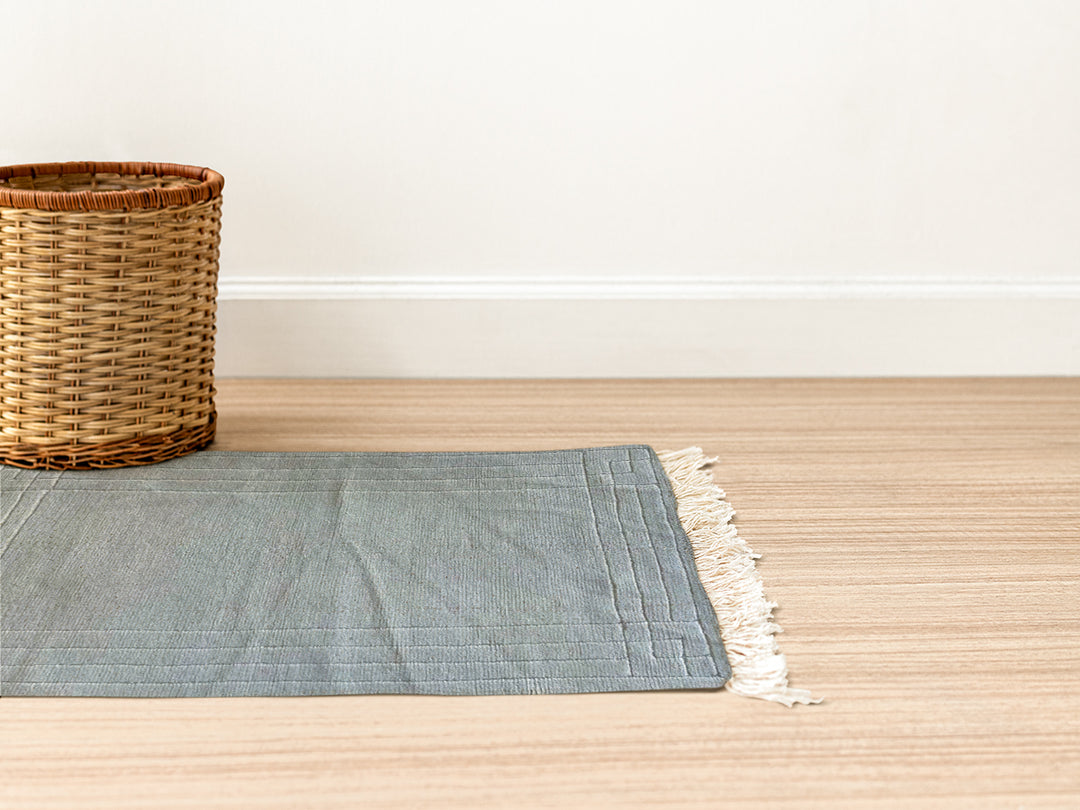 Blanco - size: 5.2 x 2.9 - Imam Carpet Co