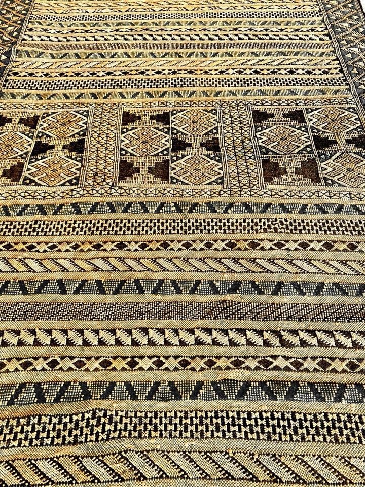 Peru Sumak Silk Kilim - 5.2 x 3.5 - Imam Carpets - Online Shop