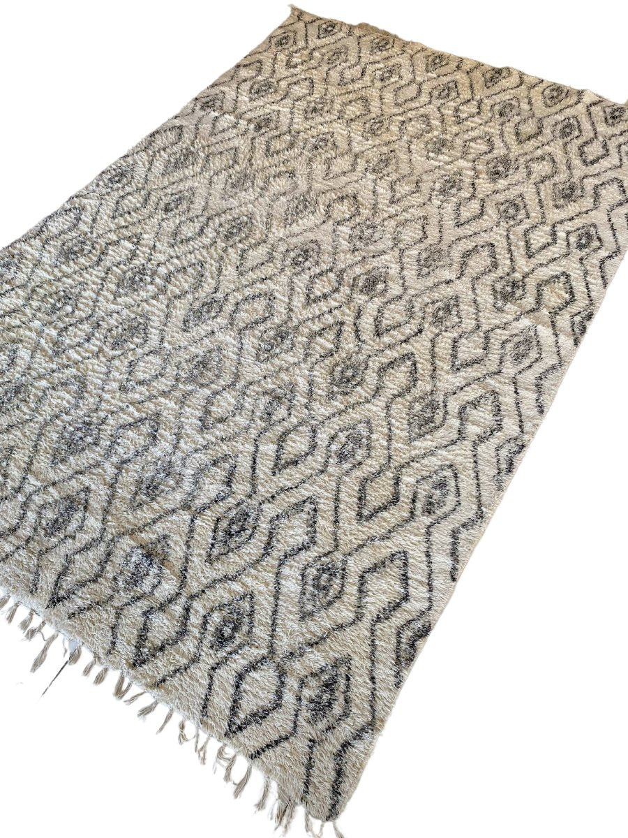 Tasseled Moroccan Rug - Size: 7.10 x 5.2 - Imam Carpet Co. Home