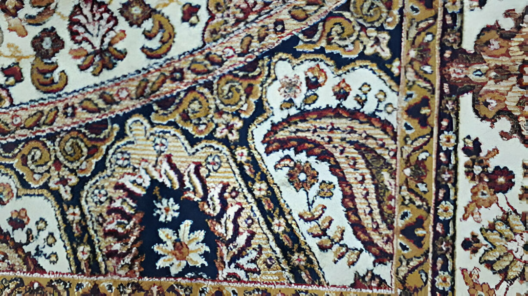 An Exploration into Pakistan's Carpet Customs!