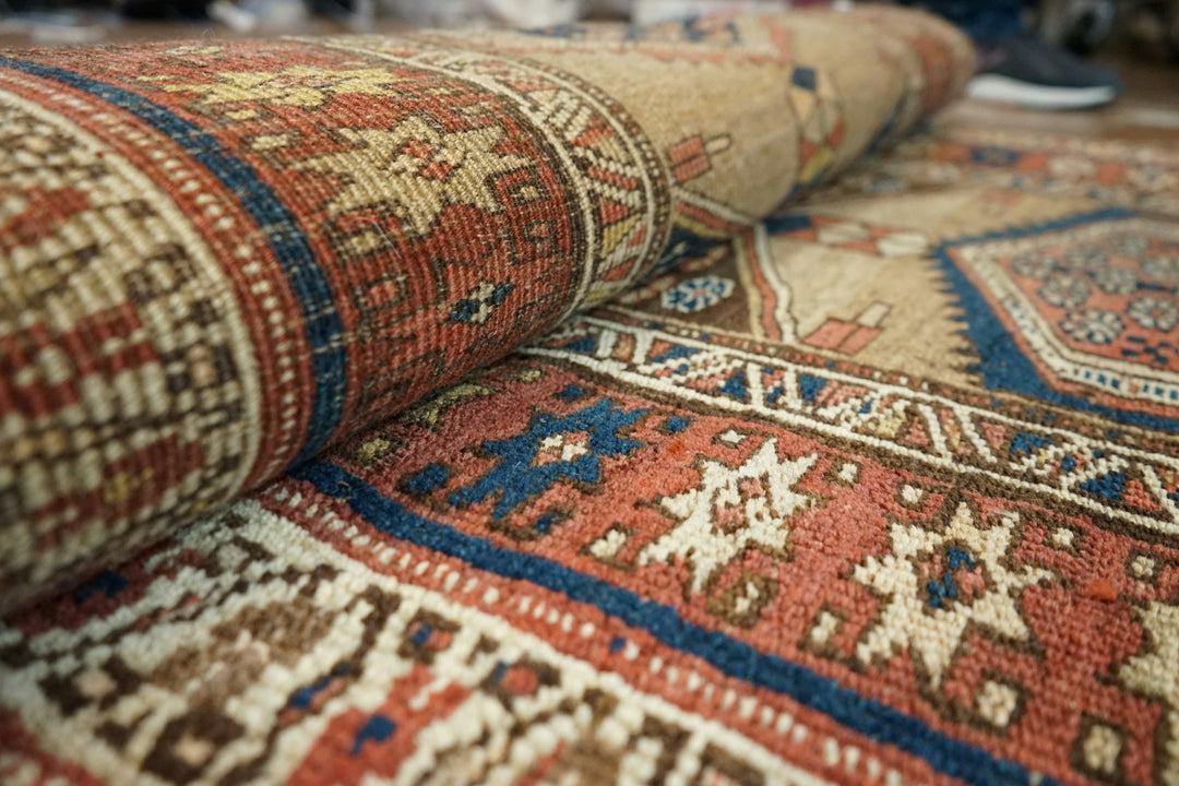 The Art of Pakistani Rug Weaving