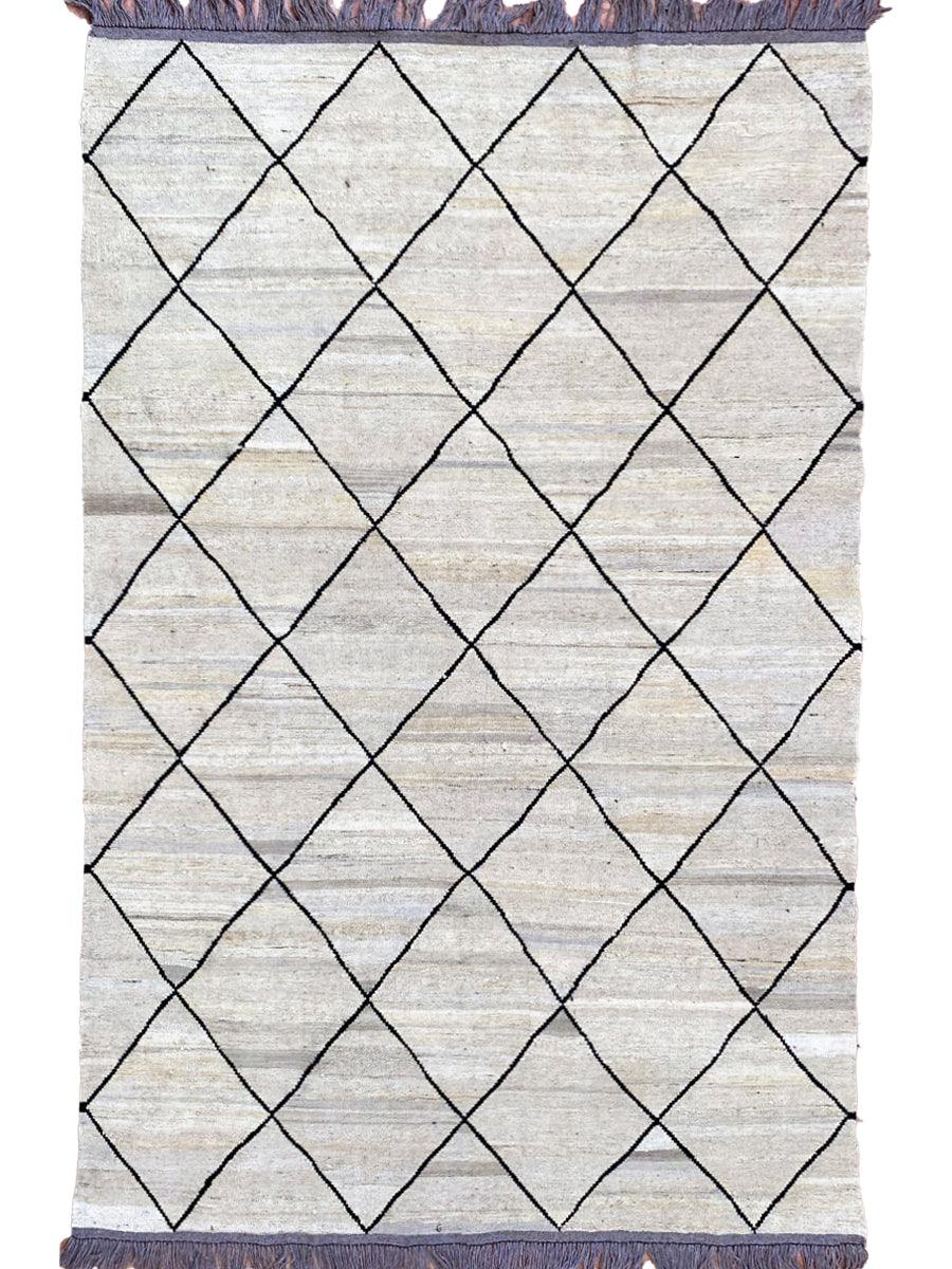 Moroccan Flatweave Rug - Size: 8.2 x 5.5