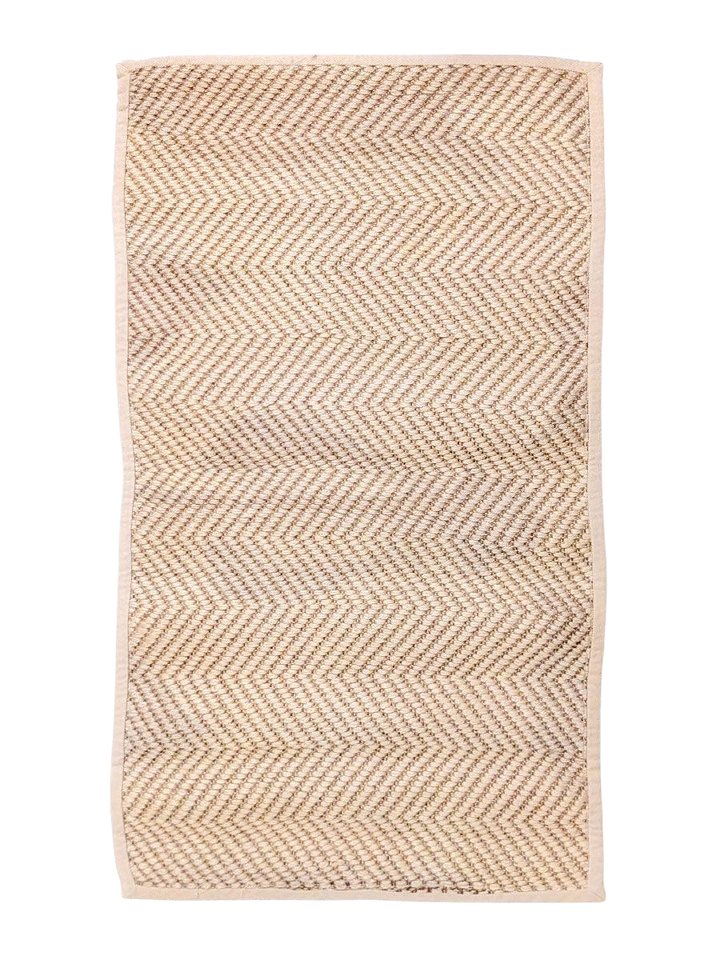 JUT090857