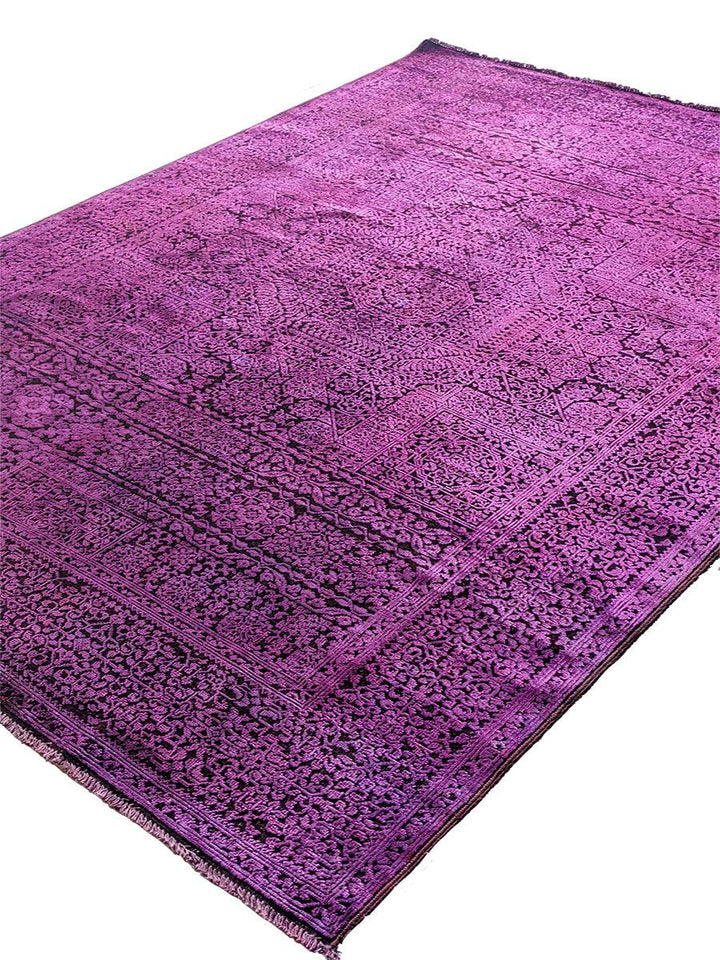 DyeLux - Size: 8.9 x 6 - Imam Carpet Co