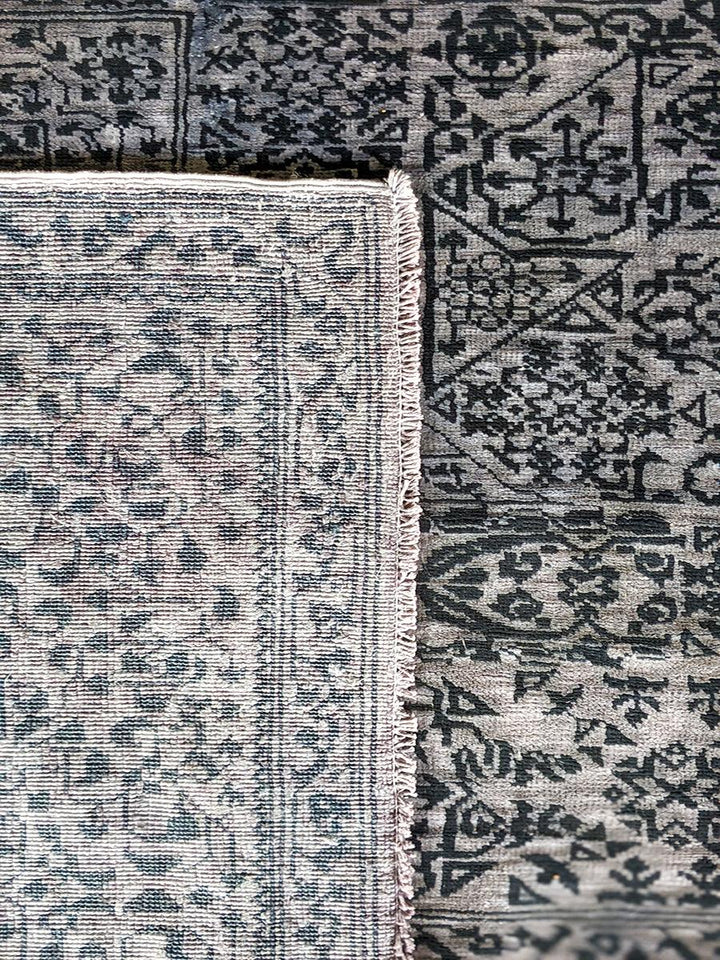 Kaleido - Size: 9.4 x 8.2 - Imam Carpet Co