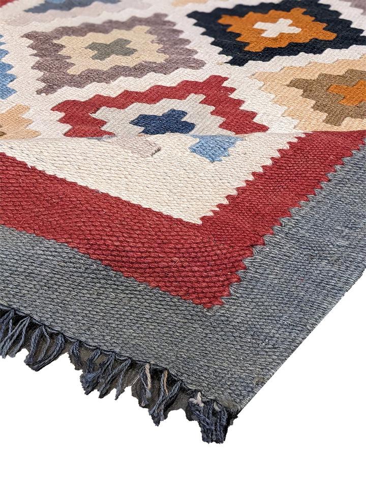 Glimmer - Size: 7.5 x 3 - Imam Carpet Co