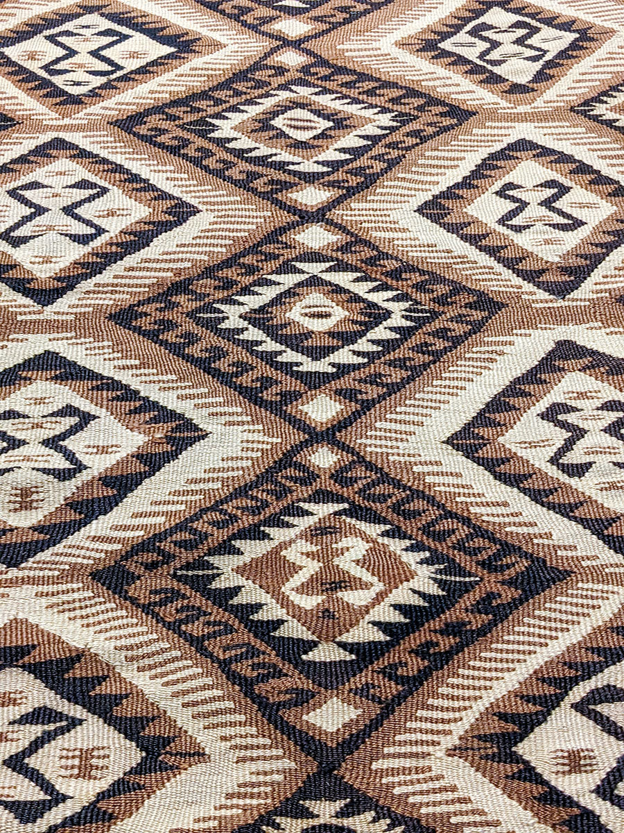 Enthrall - Size: 4.8 x 3.5 - Imam Carpet Co