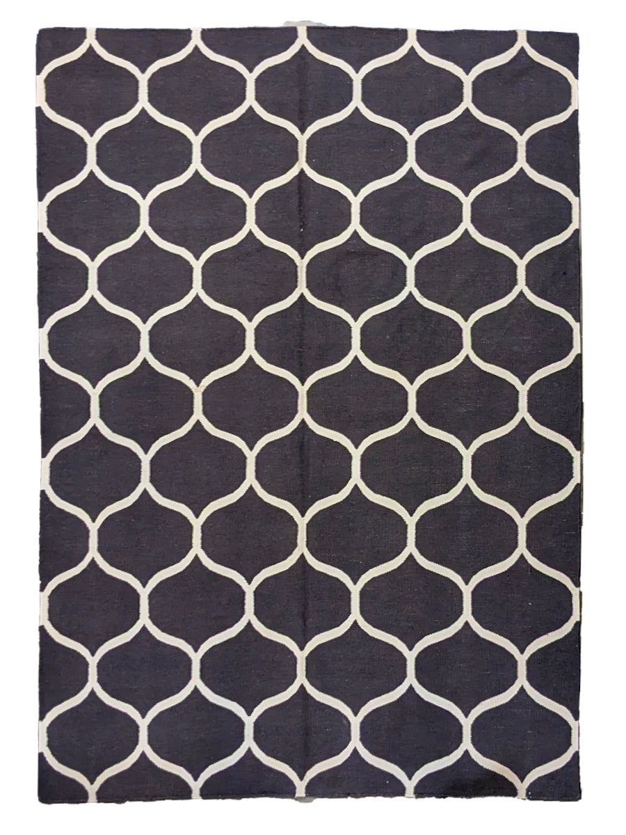 Essences - Size: 8 x 5.6 - Imam Carpet Co