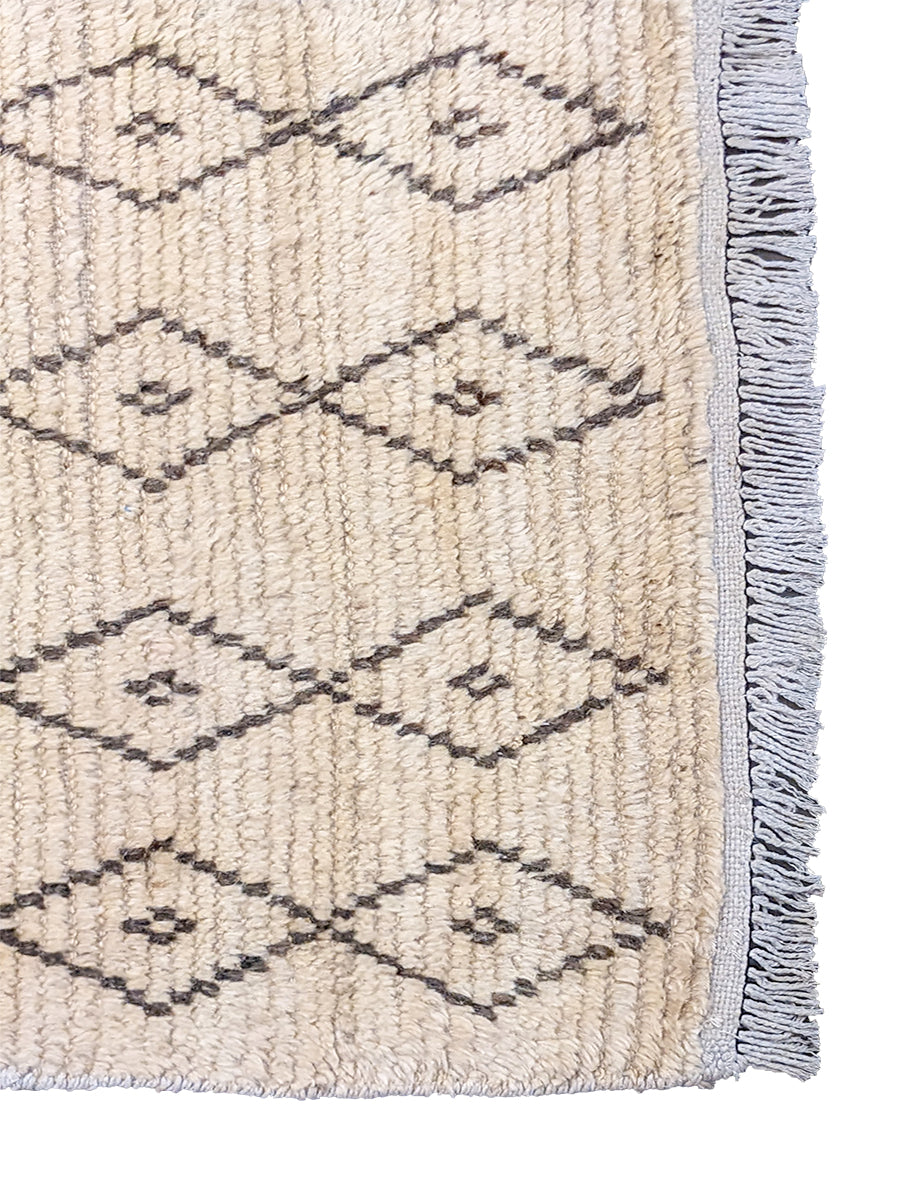 Chella - Size: 16.4 x 2.7 - Imam Carpet Co