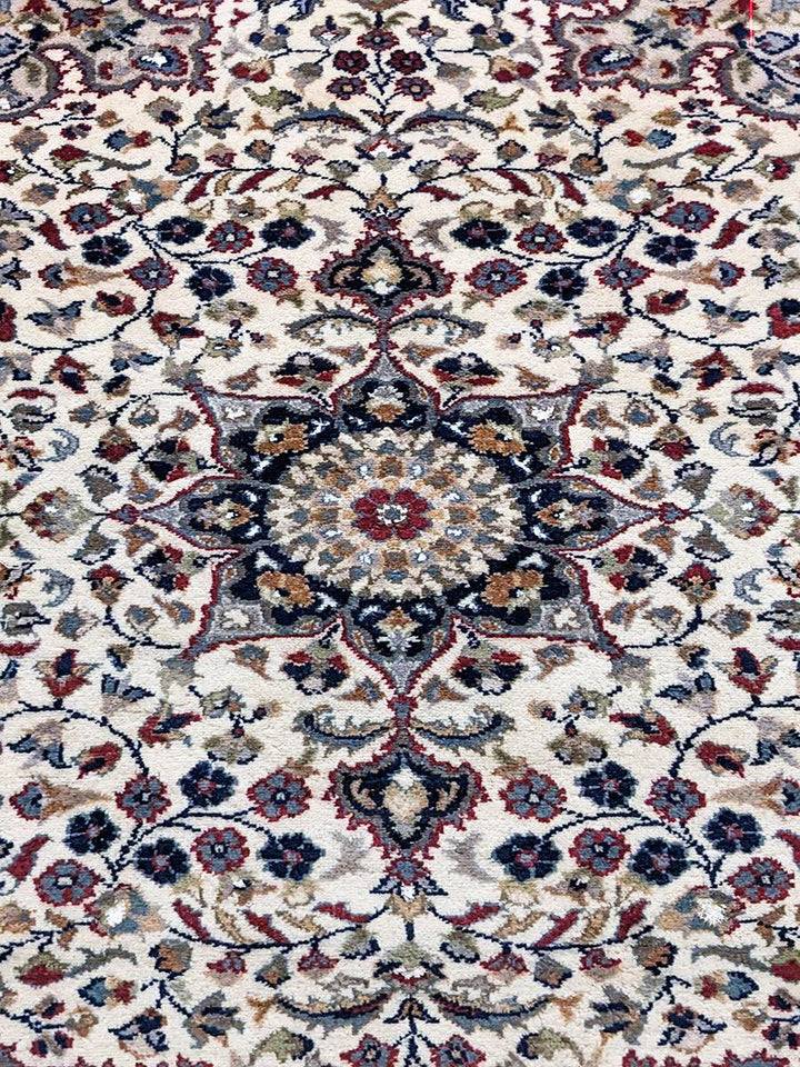 Chevron - Size: 6.1 x 3.11 - Imam Carpet Co