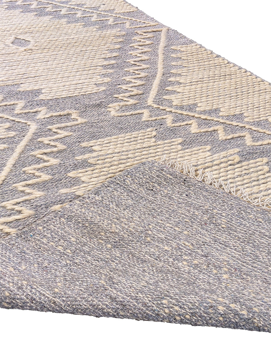 Tropichic - Size: 7.5 x 2.5 - Imam Carpet Co