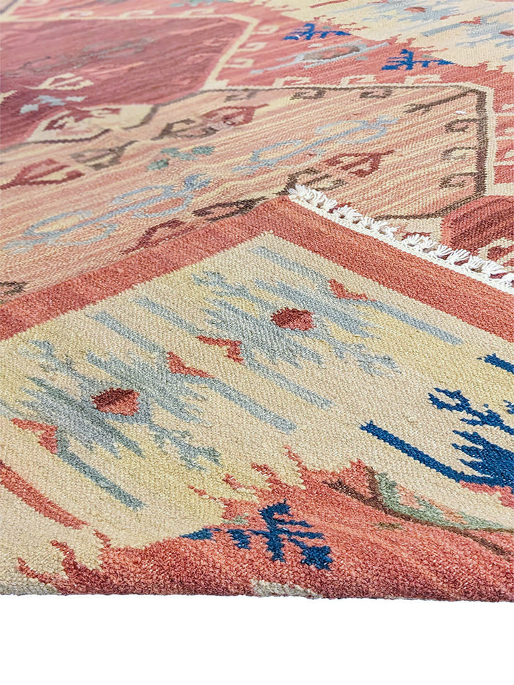 Masterpiece - Size: 7 x 5 - Imam Carpet Co