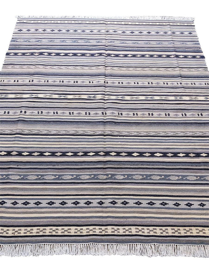 IkatIllusion - Size: 8.4 x 6.4 - Imam Carpet Co