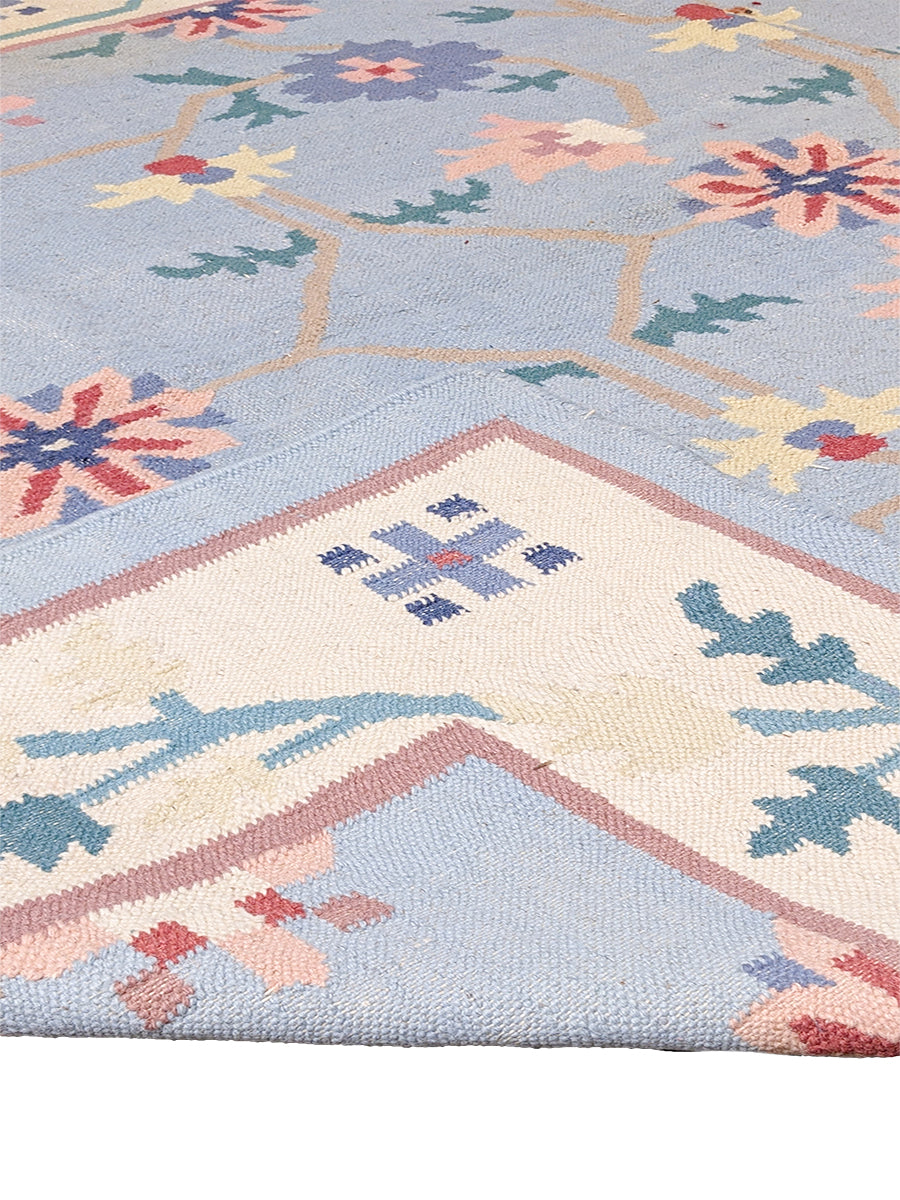 Pendulum - Size: 8.5 x 5.5 - Imam Carpet Co