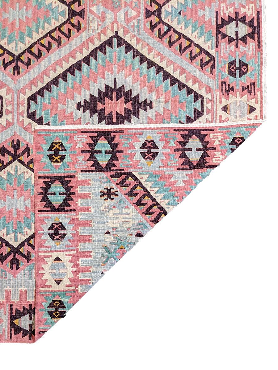 Helmand - Size: 8.7 x 5.11 - Imam Carpet Co