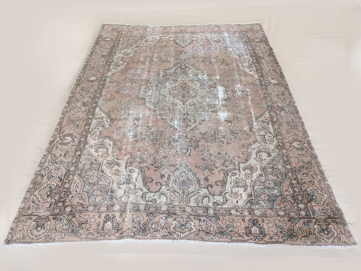 Tesara - Size: 10.7 x 7.4