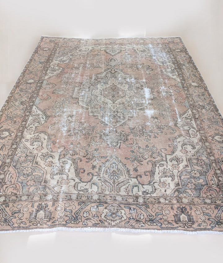 Tesara - Size: 10.7 x 7.4