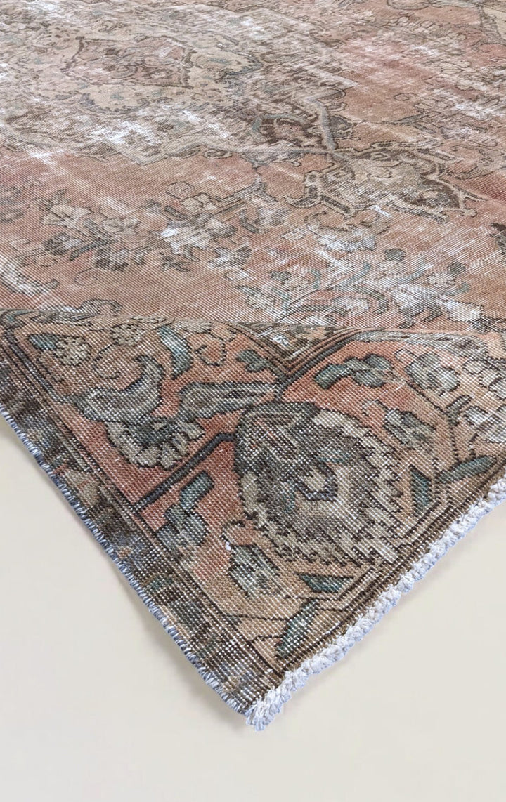 Tesara - Size: 10.7 x 7.4